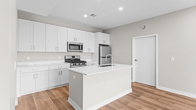 Building Photo - 475 Communipaw Ave