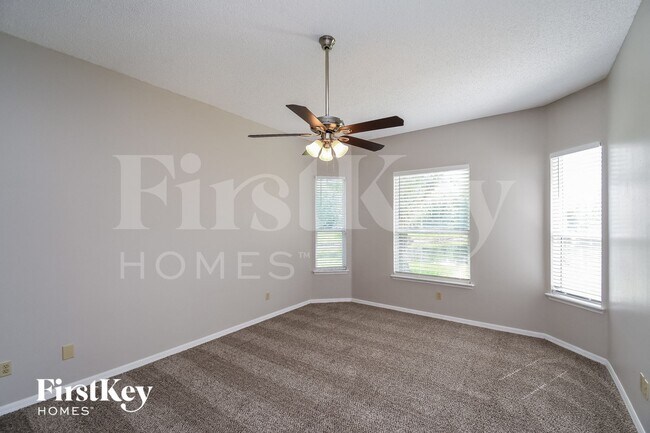 Building Photo - 1080 Meadow Pointe Ct