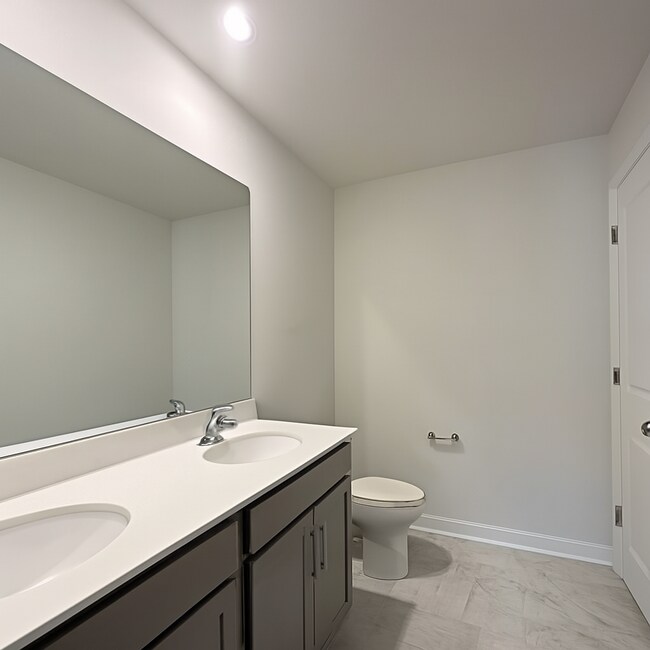 Building Photo - 6017 Northway forest Dr