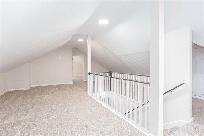 Building Photo - 4100 Chanticleer Dr NW