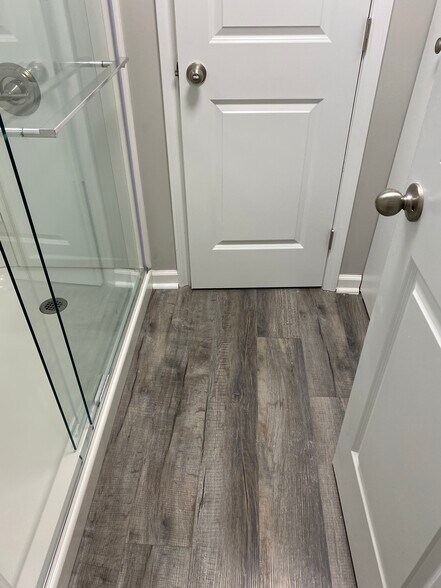 Bathroom - 1085 Merrimar Cir N