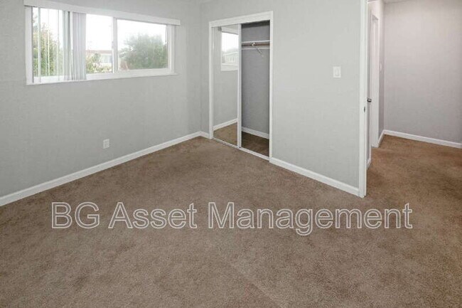 Building Photo - 419 San Marco St