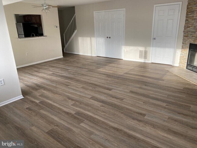 Building Photo - 6 Winners Cir