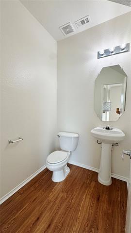 Building Photo - 2260 Stonebrook Ln