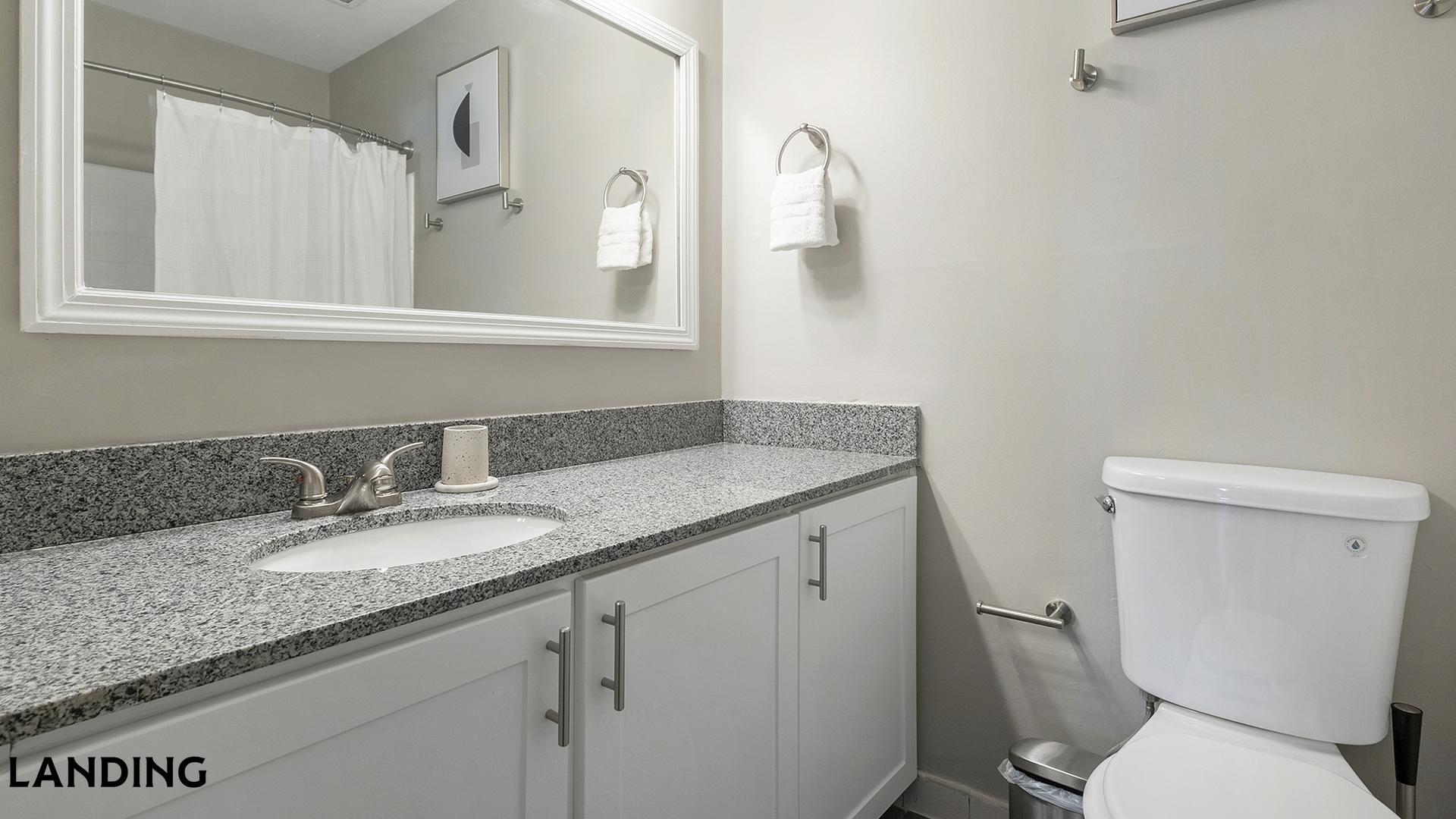 Building Photo - 3450 Manor Dr