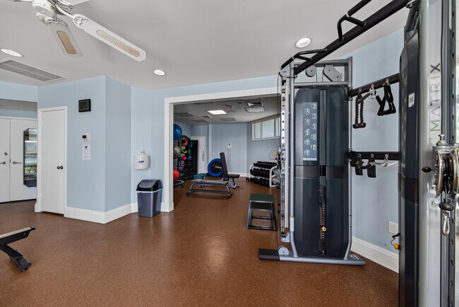 Building Photo - 1440 S Ocean Blvd