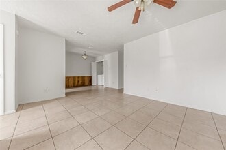 Building Photo - 1412 Gramma Ct