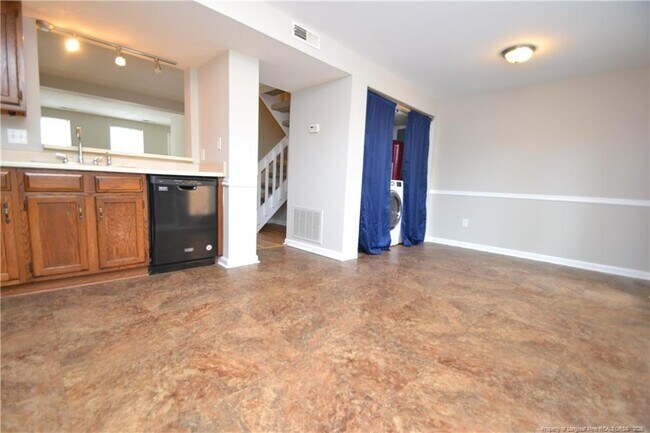 Building Photo - 4326 Halliwell Dr
