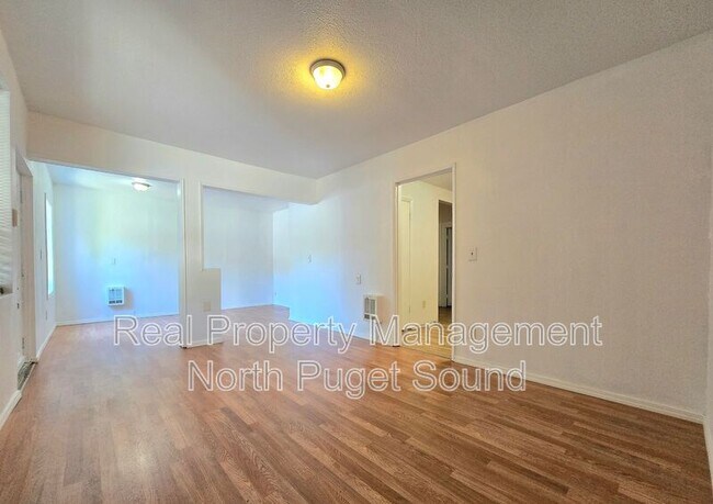 Building Photo - 15602 Ash Way