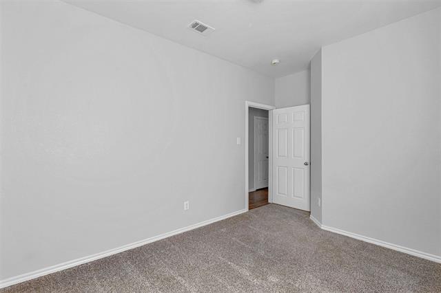 Building Photo - 827 Walnut St