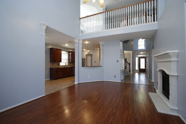 Building Photo - 16706 Mallory Bridge Dr