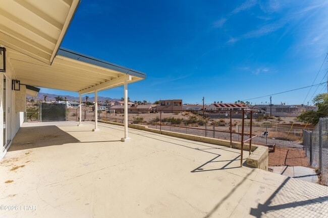 Building Photo - 2150 Lake Havasu Plaza