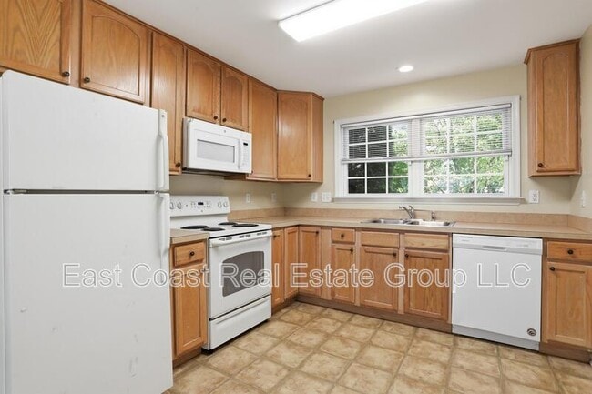 Building Photo - 24 Mabel Ln