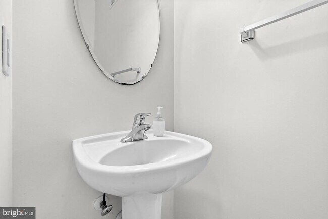 Building Photo - 5407 Silver Maple Ln