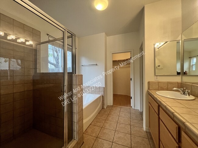 Building Photo - 2521 Del Sur
