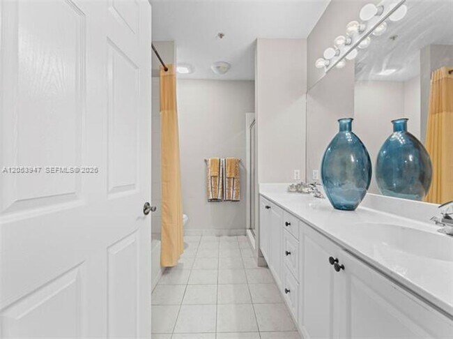 Building Photo - 4402 SW 160th Ave