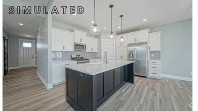Building Photo - 5 Bedroom/3Bath Single Family Home
