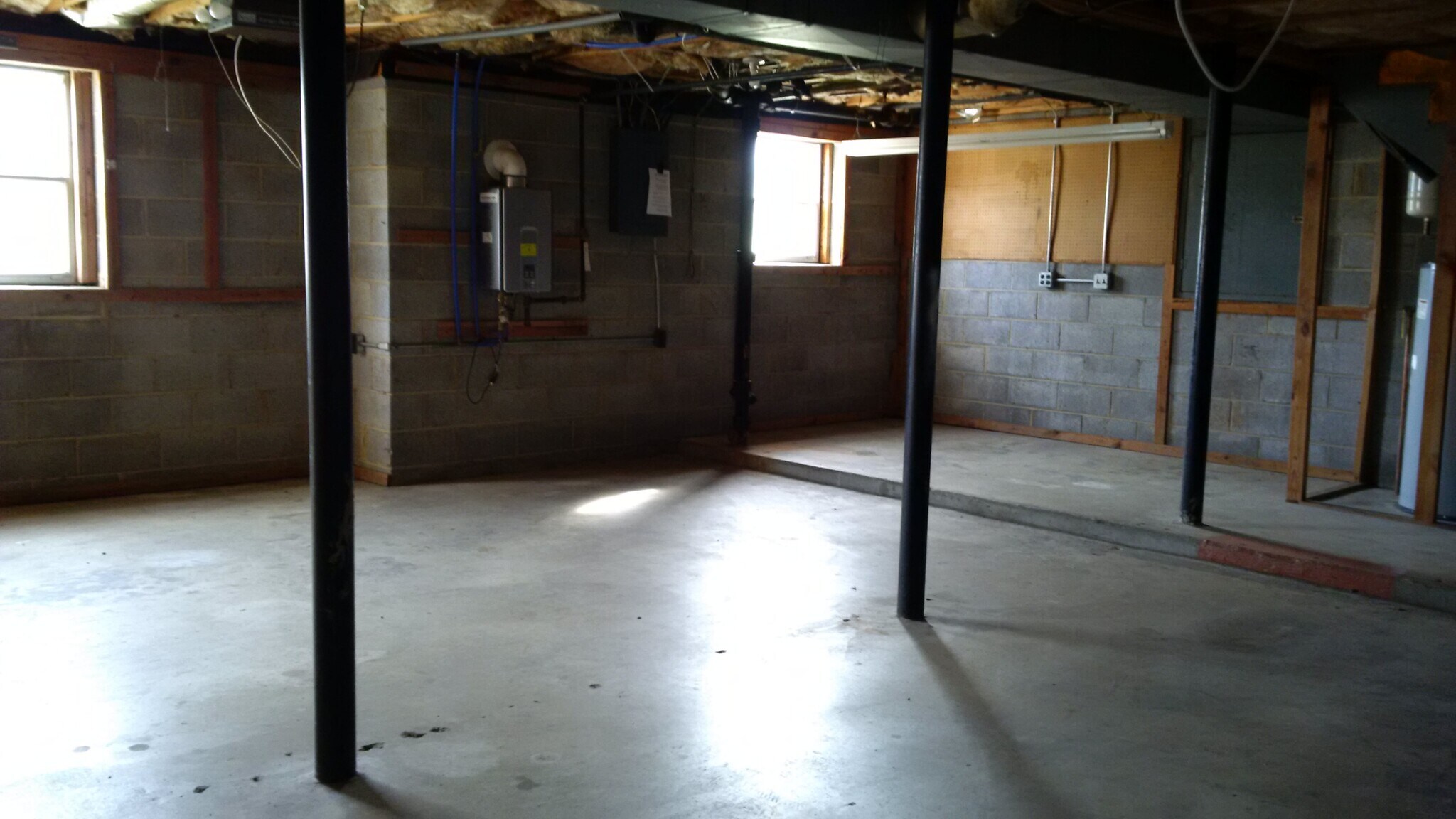 Building Photo - 2512 Sharron Dr