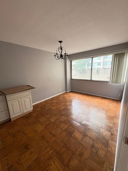 Building Photo - 4515 Willard Ave