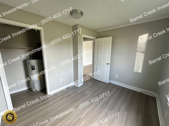 Building Photo - 2-Bedroom, 1-Bath Home with Garage!