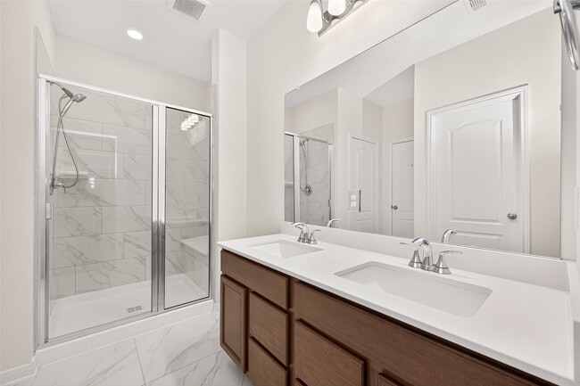 Building Photo - 12602 Blue Jay Dr