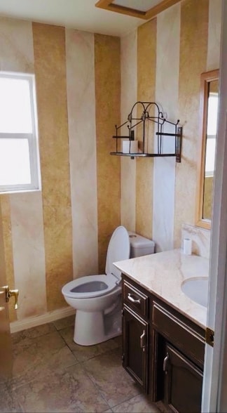 Building Photo - 5904 Pine Canyon Dr