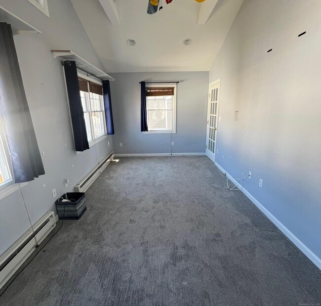 Building Photo - 41 Frisbie St