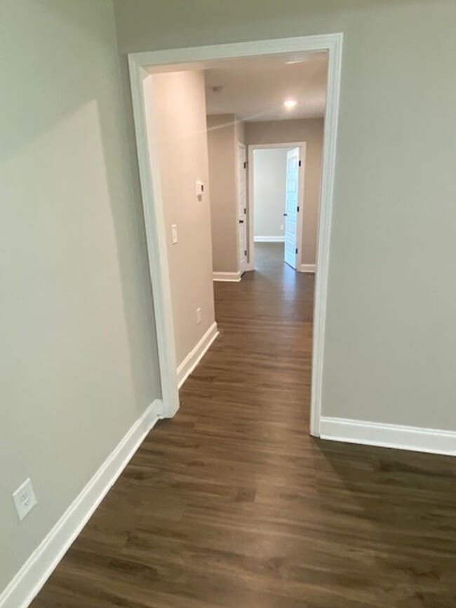 Building Photo - Quiet Living and close to the Back Gate