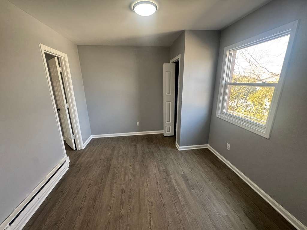 Building Photo - 1334 Juniper Dr