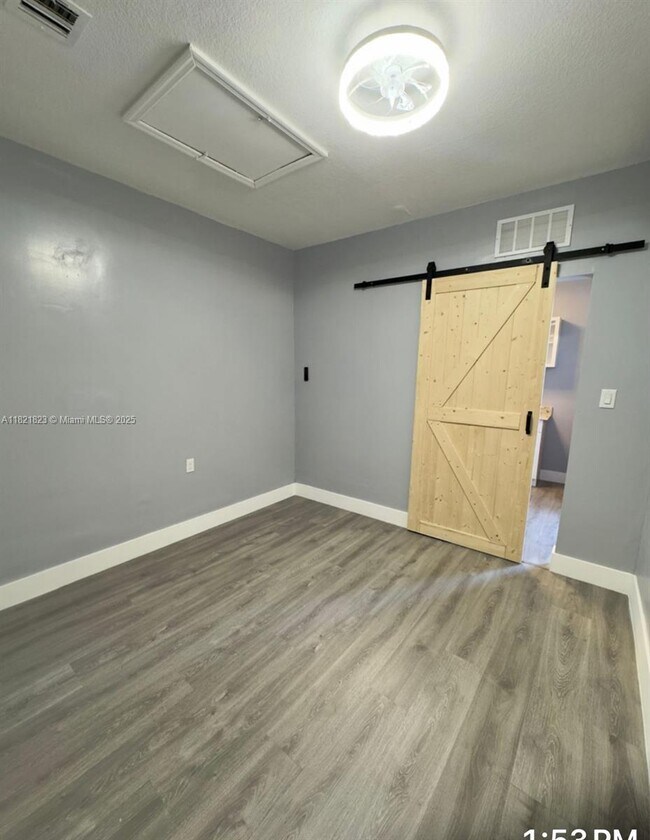 Building Photo - 17271 SW 150th Ct