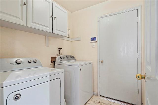 Building Photo - 1412 Cheyenne Rd