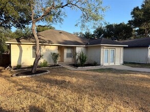Building Photo - 103 N Mockingbird Cir
