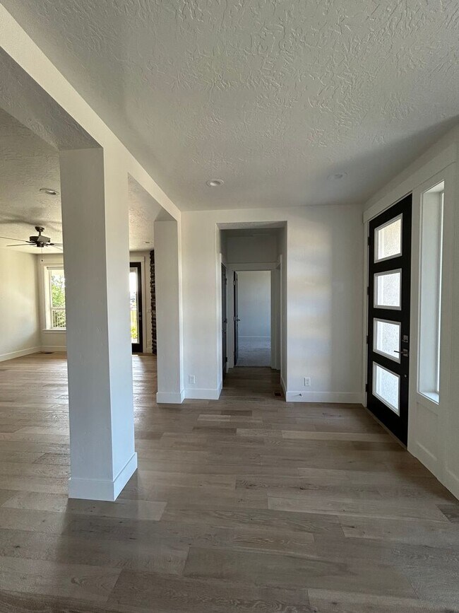 Building Photo - Riverstone: 3 Bedroom 3 Bath, Patio Home, ...
