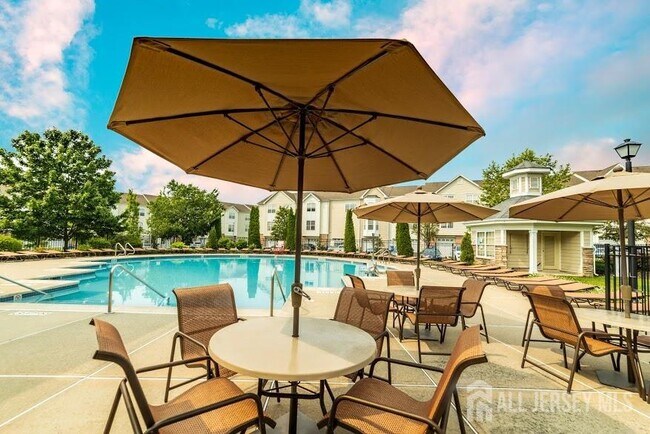 Building Photo - 1118 Giordano Ave