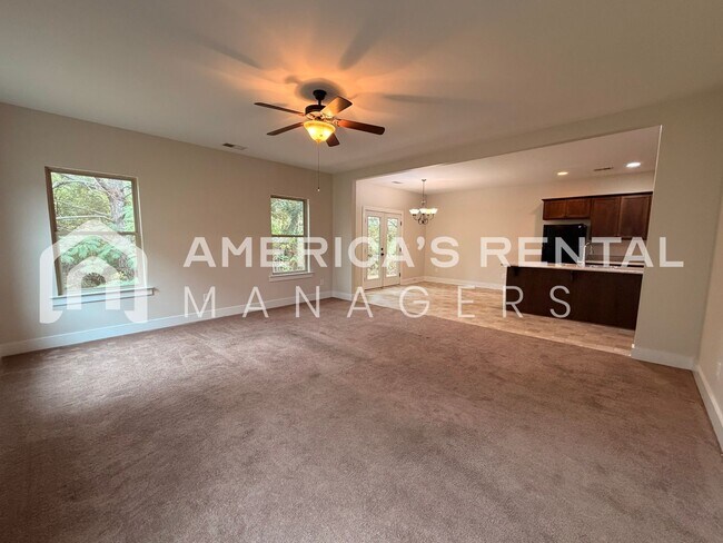 Building Photo - MOVE IN SPECIAL!!! - Home for rent in Calera, AL!!! - Receive 1 FREE MONTH if a 15-month lease is...