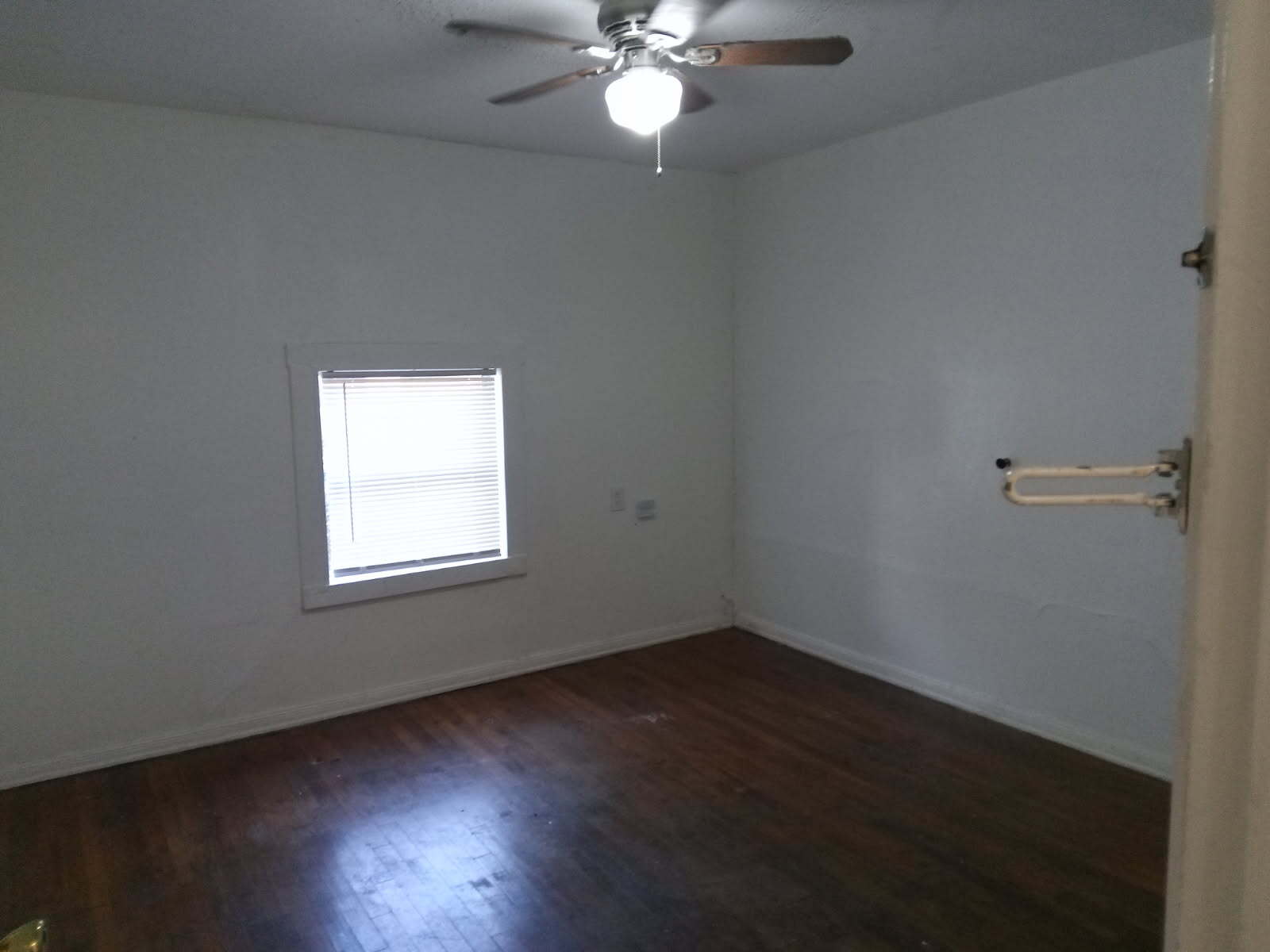 Building Photo - 302 Pennystone Ave