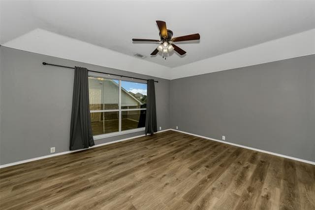 Building Photo - 2428 Kingsley Dr