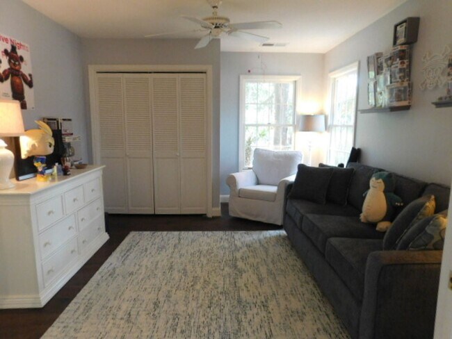 Building Photo - Beautiful Custom Unfurnished Home Located In Sea Pines Resort