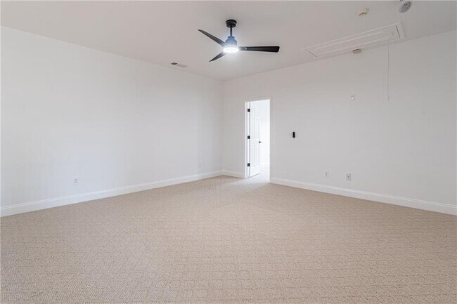 Building Photo - 764 Morganton Dr