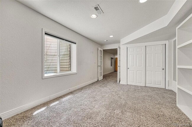 Building Photo - 17672 E Weaver Pl