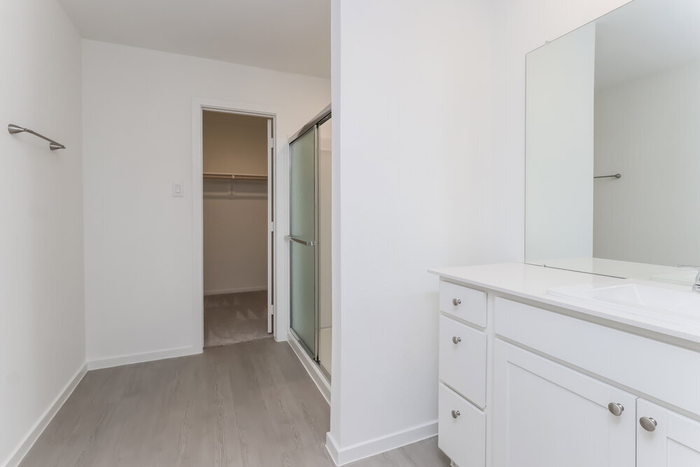 Building Photo - 16002 Tallis Dr