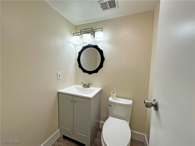 Building Photo - 117 Boysenberry Ln