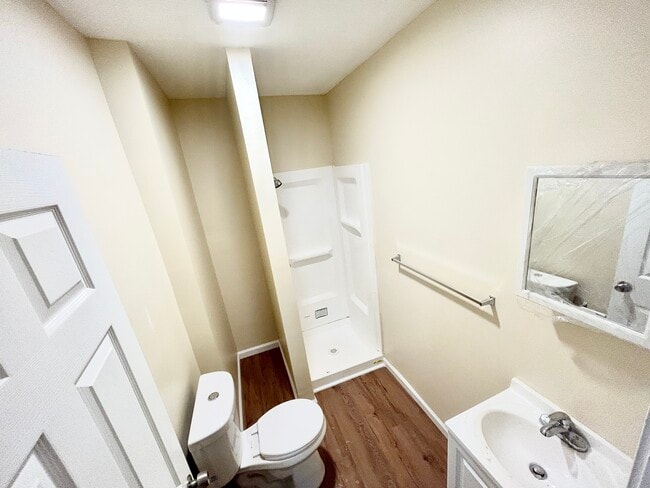 Building Photo - 135 W Main St