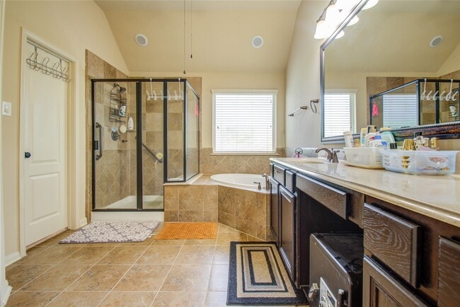 Building Photo - 8215 Laughing Falcon Trail