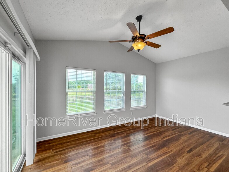 Building Photo - 8136 Wheatfield Dr