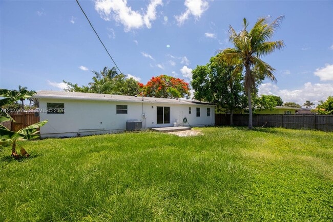 Building Photo - 3327 Sapphire Rd