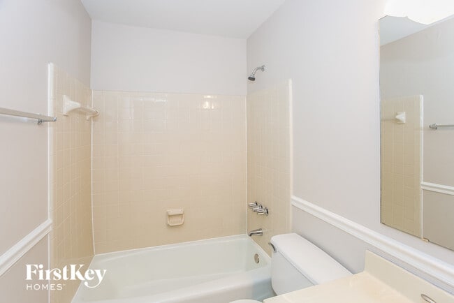 Building Photo - 8304 Lacewood Pl