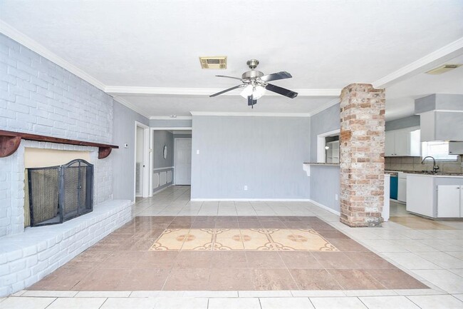 Building Photo - 11627 Bandlon Dr