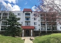 Building Photo - 375 Plum Creek Dr