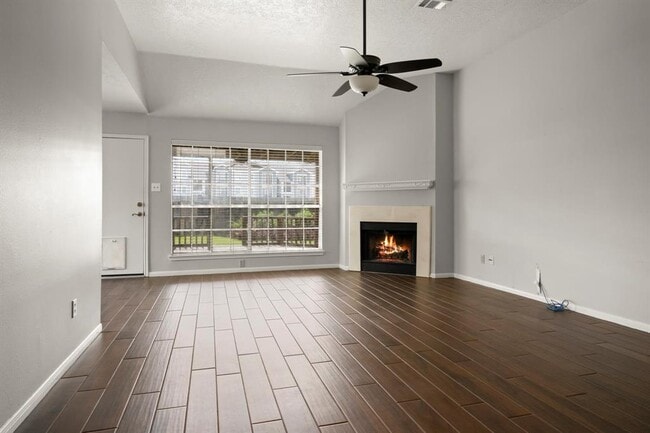 Building Photo - 11307 Travelers Way Cir